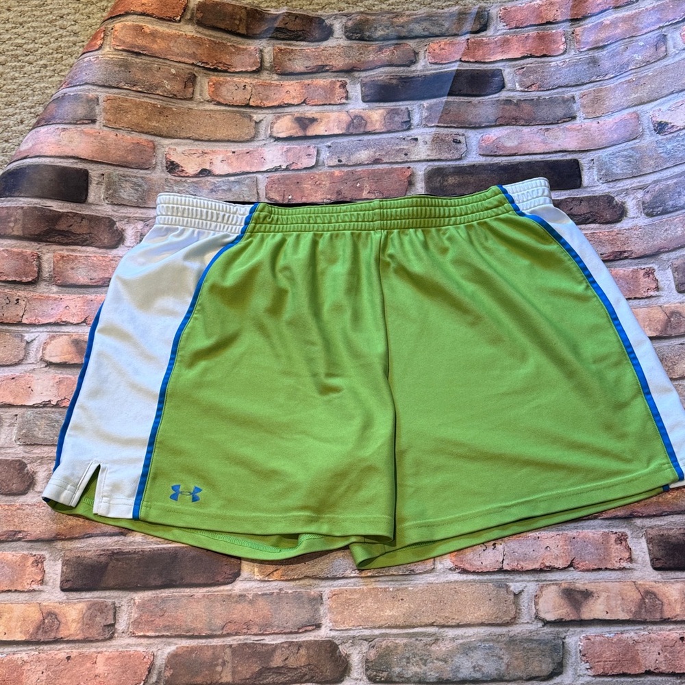 Vintage Under Armour Loose shirt size XL.